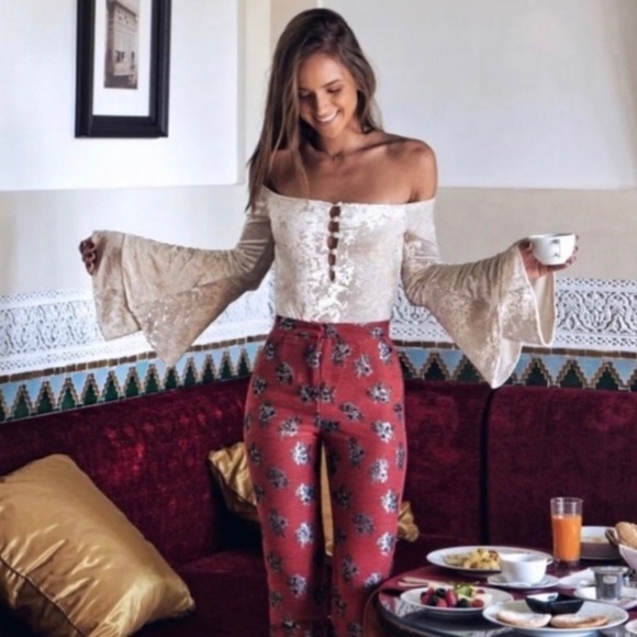 ☁️ House of Harlow 1960 x Revolve Gianna Bodysuit - Picture 1 of 8